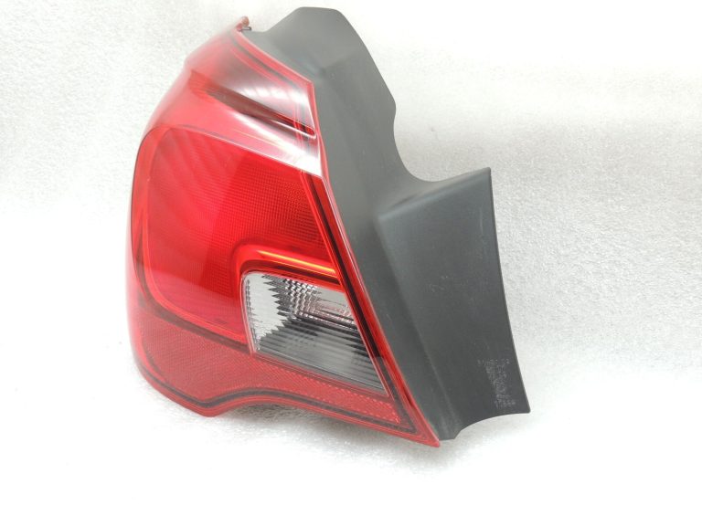 Opel Corsa E 5 durvju hečbeks aizmugurējais kreisais aizmugurējais lukturis Aizmugurējais lukturis 39012621