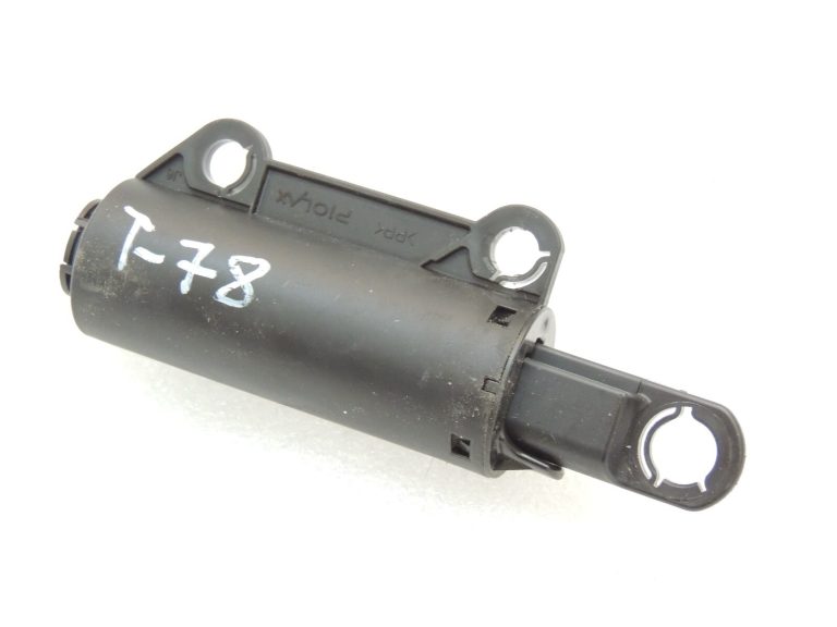 Toyota Yaris IV XP210 cimdu nodalījuma amortizators 55054-47010 5505420020