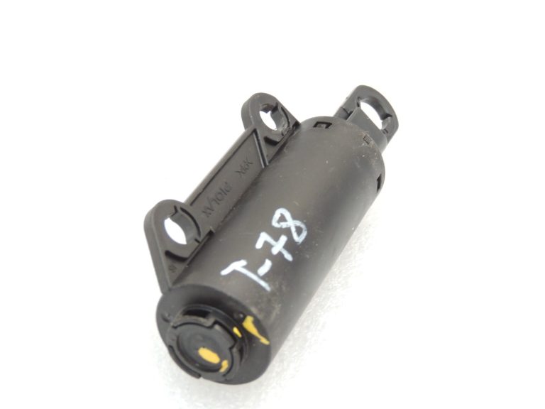 Toyota Yaris IV XP210 cimdu nodalījuma amortizators 55054-47010 5505420020