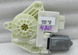 VW Golf oriģināls aizmugurējā kreisā loga motors 5Q4959811F