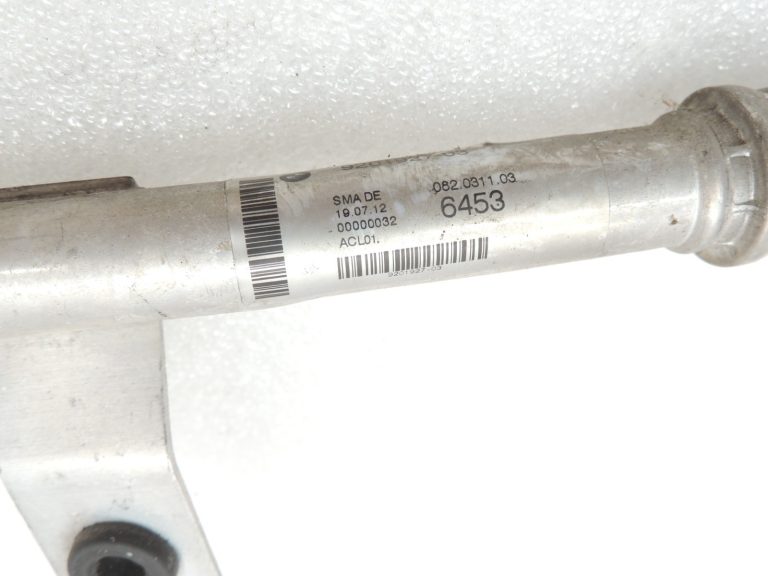 Oriģinālā BMW F06 F07 F10 F10 F11 F12 Gaisa kondicionēšanas šļūtene 64539201927