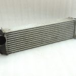 Oriģinālā BMW F07 F10 F11 F01 F02 N47 N57 Dīzeļdzinēja starpdzesētājs 17517805629