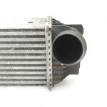 Oriģinālā BMW F07 F10 F11 F01 F02 N47 N57 Dīzeļdzinēja starpdzesētājs 17517805629
