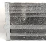 Oriģinālais BMW 5. sērijas F10 F11 N47 N57 motora dzesēšanas radiators 17118509177