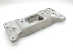 Oriģinālais BMW F07 F10 F11 pārnesumkārbas stiprinājums Pārnesumkārbas stiprinājums 22316781222