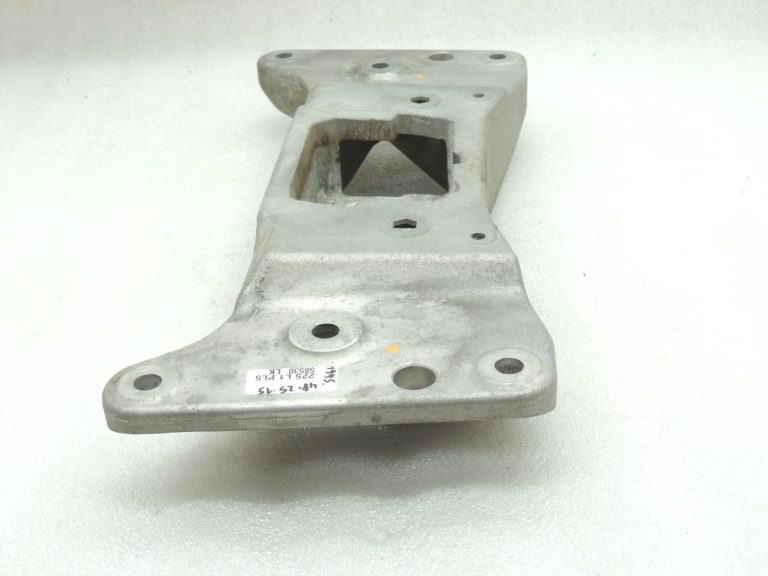 Oriģinālais BMW F07 F10 F11 pārnesumkārbas stiprinājums Pārnesumkārbas stiprinājums 22316781222