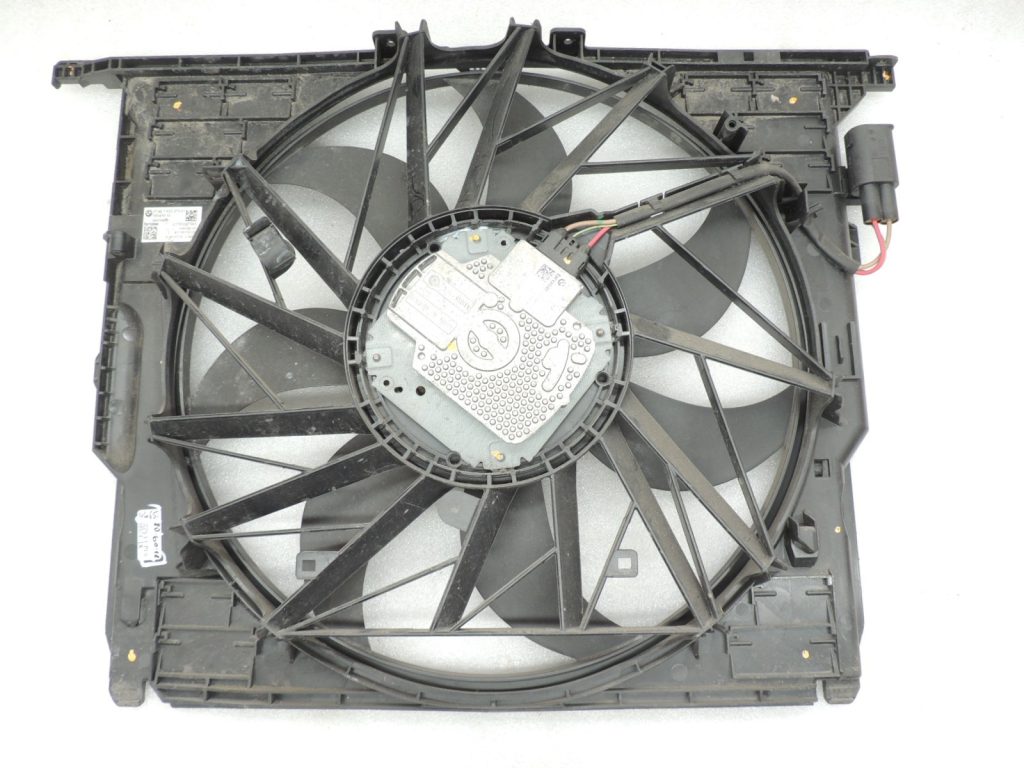 OEM BMW F10 F11 400w elektriskais ventilators Radiatora ventilators 17427633273