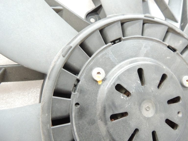 OEM BMW F10 F11 400w elektriskais ventilators Radiatora ventilators 17427633273