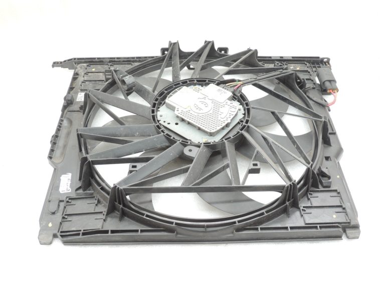 OEM BMW F10 F11 400w elektriskais ventilators Radiatora ventilators 17427633273
