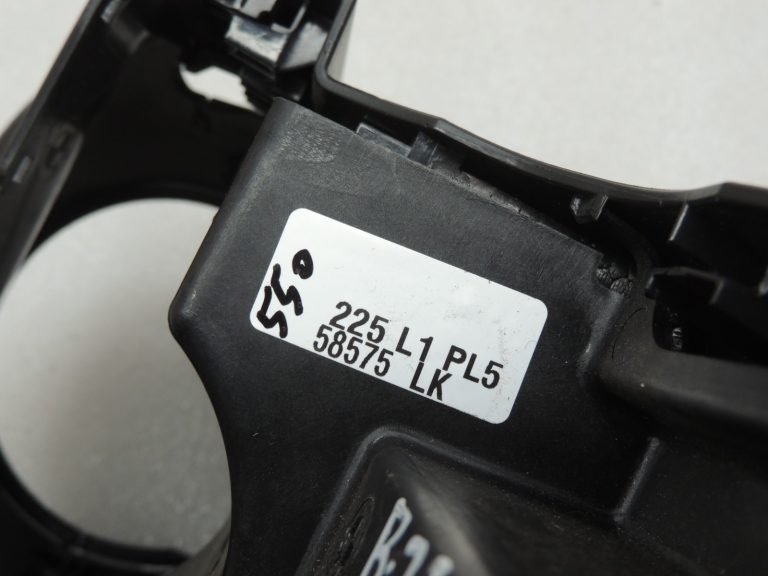 Oriģinālais BMW 5. sērijas F07 F10 F10 F11 N47 stūres statņa pārsega vāks 9219804 9188869