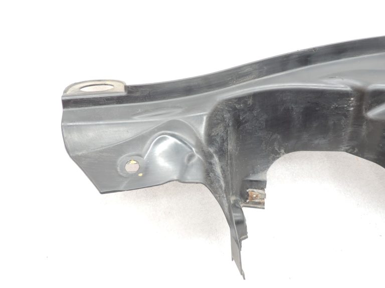 Oriģinālā BMW F11 F10 virsbūves aizsardzība priekšējā kreisā 51757267563 7267563