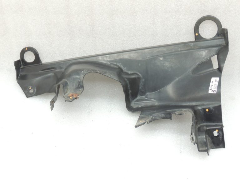 Oriģinālā BMW F11 F10 Priekšējā labā apakšējās daļas aizsardzība 51757267564 7267564