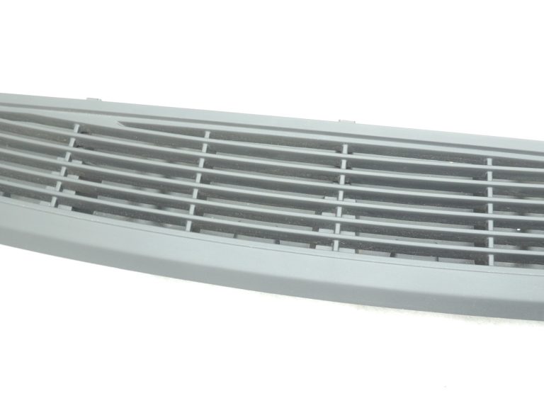 Oriģinālā BMW F10 5. sērijas aizmugurējā bagāžas nodalījuma plaukta ventilācijas režģis 51469116274 9116274