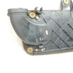 Oriģinālā BMW 5. sērijas F07 F10 F10 F11 N47 gaisa filtra kārbas apakšējā daļa 13717812462