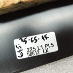 Oriģinālā BMW 5. sērijas F10 F11 B-sienas apakšējā kreisā apakšējā daļa melna 9116351