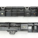 Oriģinālā BMW 5. sērijas F10 F11 sānu svārku paneļa kronšteins, labais 7204022 7184778