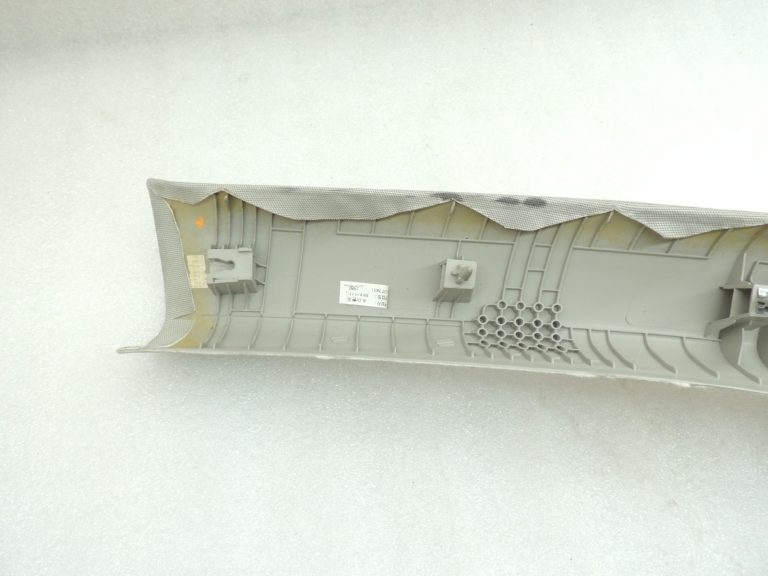 Mokka A J13 A-svārstieņa apdares panelis pa labi 95190857
