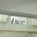Oriģinālā BMW 5. sērijas F10 F11 B-sienas augšējā labā sijas apdare EVEREST GREY 9116350
