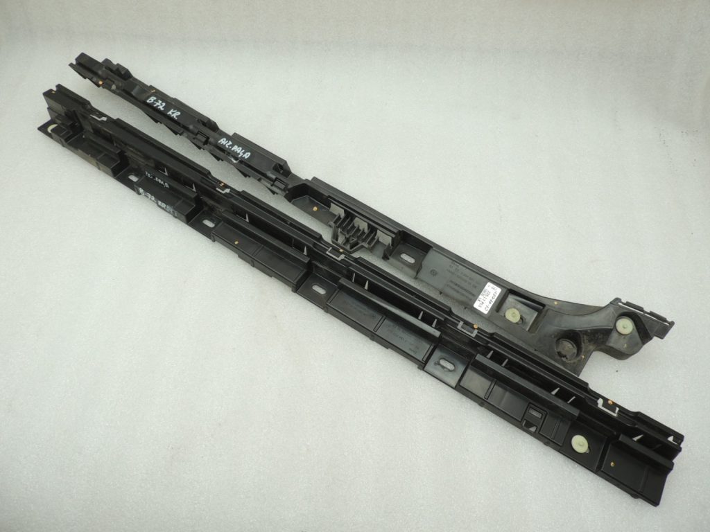 Oriģinālā BMW 5. sērijas F10 F11 sānu svārku paneļa kronšteins kreisais 7204021 7184777