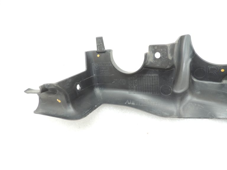 Oriģinālā BMW F07 F10 Priekšējā labā apakšējās daļas aizsardzība 51757267566 7267566