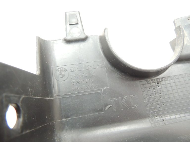 Oriģinālā BMW F07 F10 Priekšējā labā apakšējās daļas aizsardzība 51757267566 7267566