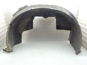 Nissan Navara II D40 2010-2013 Priekšējā labās puses riteņa arkas iekšējais oderējums 638403X00A