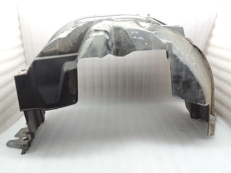 Nissan Navara II D40 2010-2013 Priekšējā labās puses riteņa arkas iekšējais oderējums 638403X00A