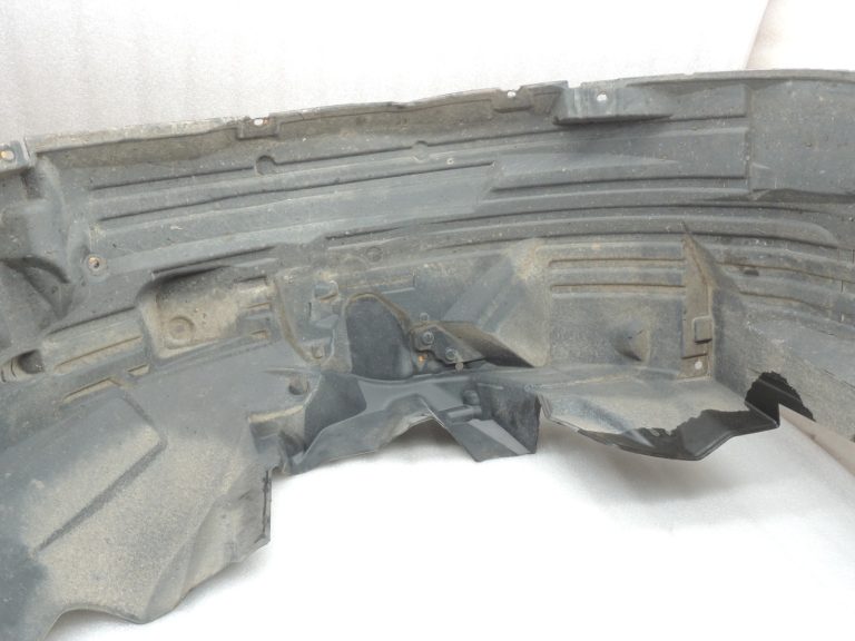Nissan Navara II D40 2010-2013 Priekšējā labās puses riteņa arkas iekšējais oderējums 638403X00A