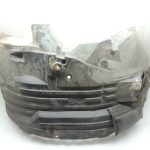 Nissan Navara II D40 2010-2013 Priekšējā kreisā iekšējā riteņa arkas ieliktnis 638413X00A