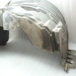 Nissan Navara II D40 2010-2013 Priekšējā kreisā iekšējā riteņa arkas ieliktnis 638413X00A