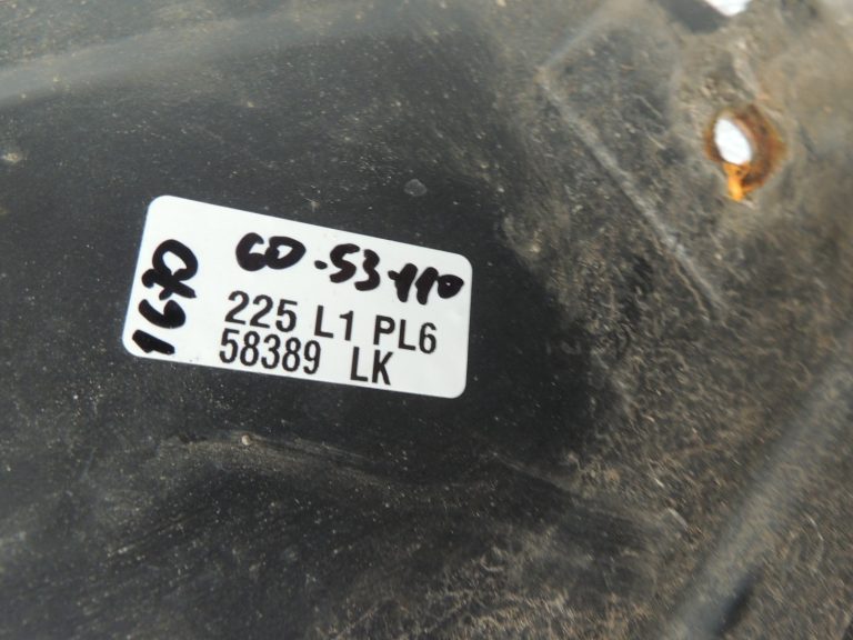 Nissan Navara II D40 2010-2013 Priekšējā kreisā iekšējā riteņa arkas ieliktnis 638413X00A