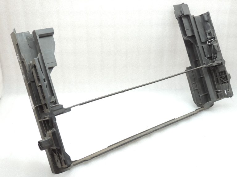 OEM BMW F06 F07 F10 F10 F11 F01 F02 Radiatora moduļa kronšteins Atbalsts 17117804617