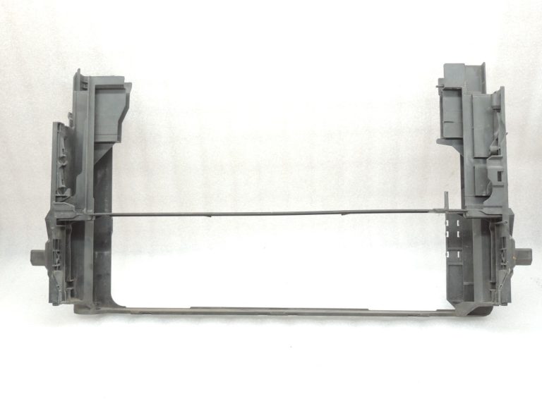OEM BMW F06 F07 F10 F10 F11 F01 F02 Radiatora moduļa kronšteins Atbalsts 17117804617