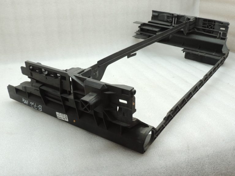 OEM BMW F06 F07 F10 F10 F11 F01 F02 Radiatora moduļa kronšteins Atbalsts 17117804617
