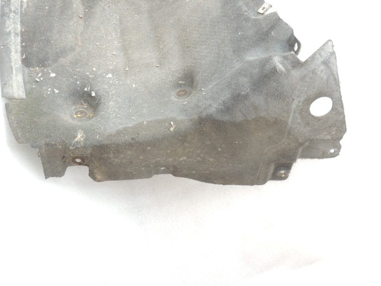 Oriģinālās BMW F10 F11 F18 priekšējā labās puses riteņa arkas iekšējās daļas aizmugurējā daļa 7186724