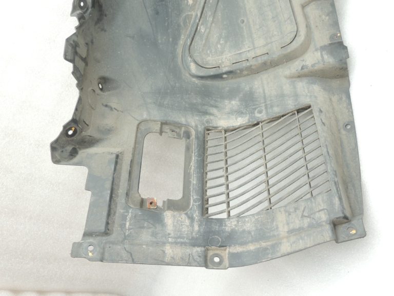 OE BMW F10 F11 F18 Priekšējā labās puses riteņa arkas iekšējā ieliktnis Priekšējās daļas 7186728