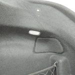 Oriģinālā Mercedes Benz W205 sedana bagāžnieka sānu apdare labajā pusē A2056902625