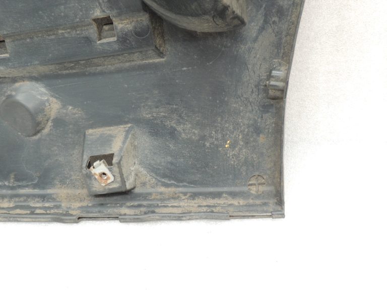 Oriģinālais BMW 5. sērijas F10 F18 bampera kronšteins aizmugurējais kreisais 51127184767 7184767