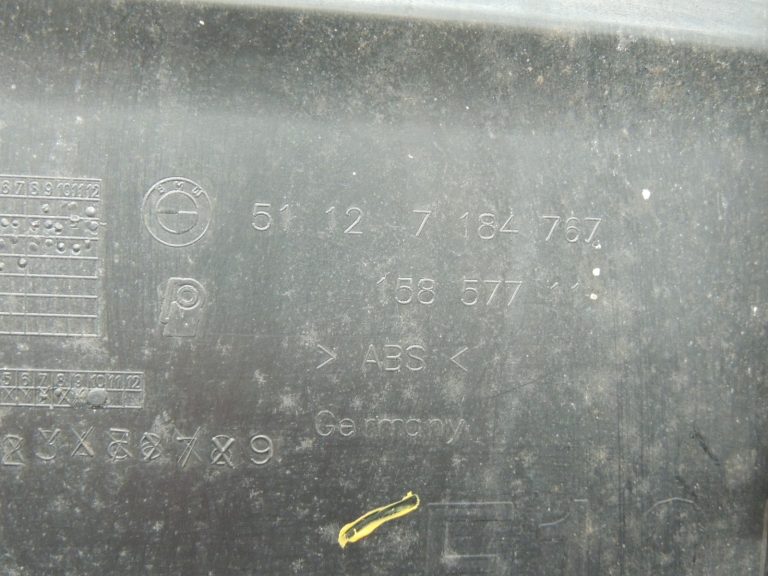 Oriģinālais BMW 5. sērijas F10 F18 bampera kronšteins aizmugurējais kreisais 51127184767 7184767