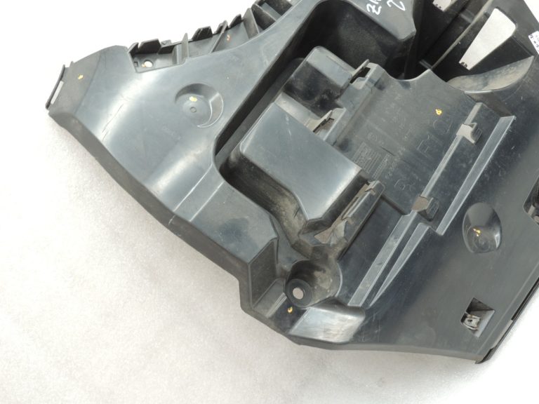 BMW 5. sērijas F10 F18 bampera kronšteins Aizmugurējā labā 51127184768 7184768