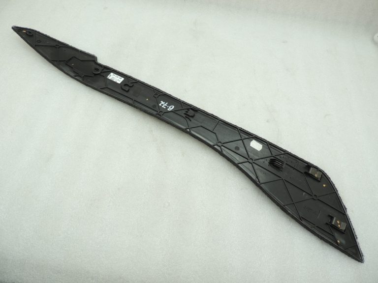 Oriģinālais BMW 5. sērijas F10 F11 centrālās konsoles pārsegs pa labi 9171568 Black