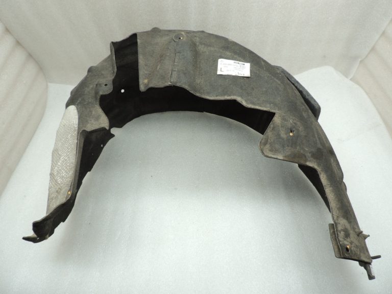 Oriģinālā Mercedes W205 riteņu arkas aizmugurējais kreisais riteņu arkas vāks A2056900730
