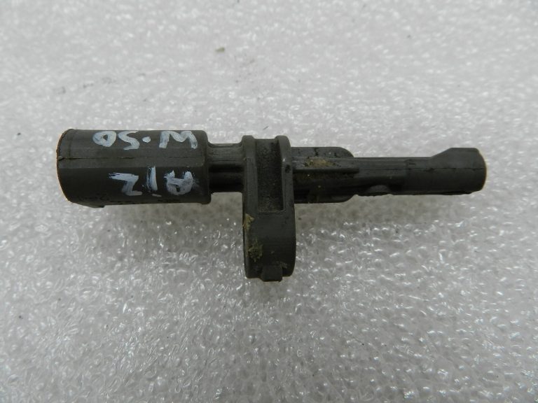 VW Passat B8 Sjoda Audi Seat Aizmugures ātruma sensors Wht003864b