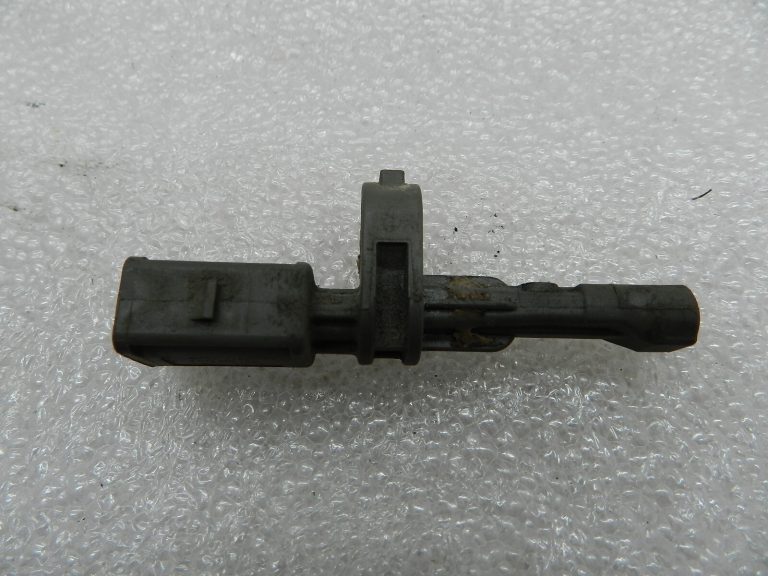 VW Passat B8 Sjoda Audi Seat Aizmugures ātruma sensors Wht003864b