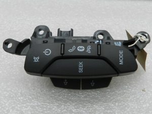 Chevrolet Captiva oriģinālā daudzfunkcionālā stūres pārslēdzēja poga 20999375