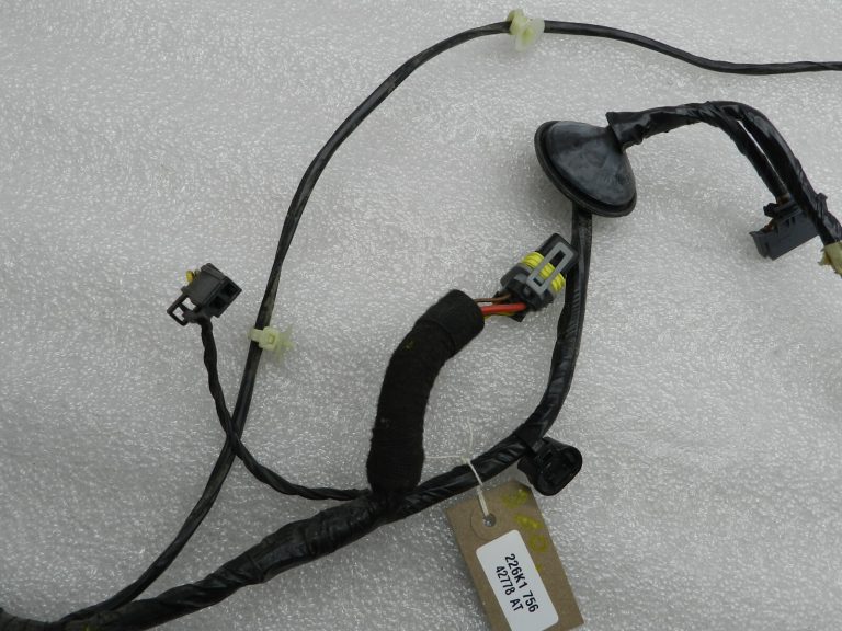 Opel Zafira B Oriģinālā durvju instalācija priekšējā labajā pusē 13158703