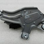 Toyota Avensis T27 Oriģināls aizmugurējā vējstikla tīrītāja motors 8513005060