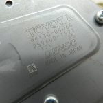 Toyota Avensis T27 Oriģināls aizmugurējā vējstikla tīrītāja motors 8513005060