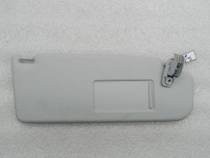 Skoda Fabia oriģinālais saules aizsarglīdzeklis labajā pusē 5J1857552D