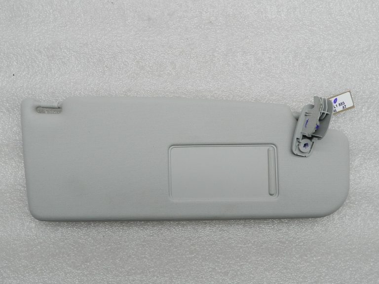 Skoda Fabia oriģinālais saules aizsarglīdzeklis labajā pusē 5J1857552D